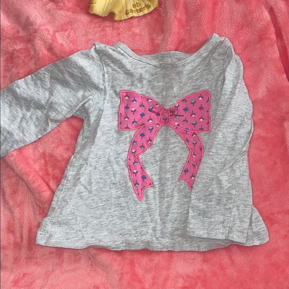 Gray Kids Shirt with Pink Bow Design